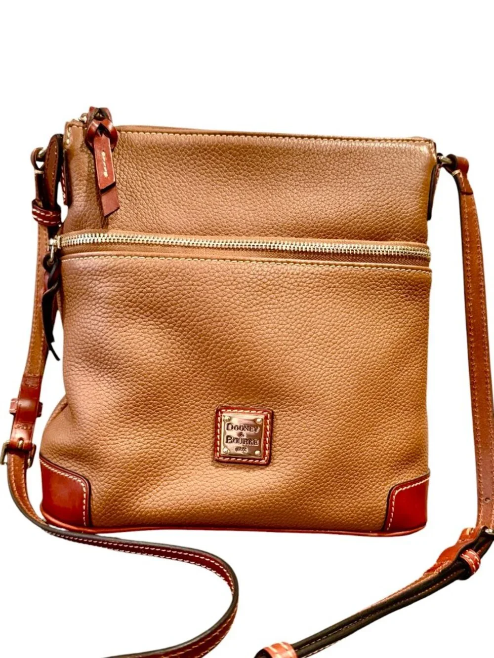 Dooney & Bourke Pebble Grain Leather Crossbody Bag Cognac Letter Carrier EUC